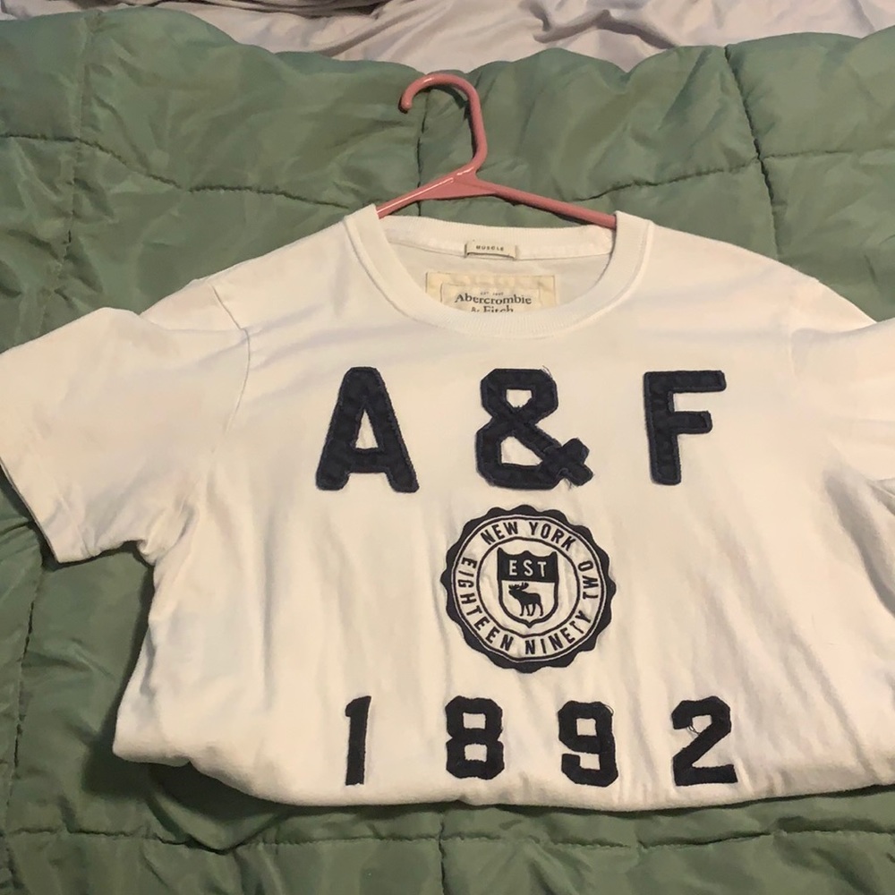 Men’s Abercrombie & Fitch Graphic Tee